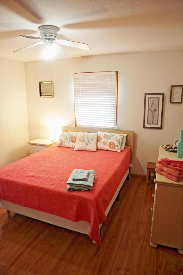 Lake Front Modern Beach House-Hatteras Island Avon Exterior photo